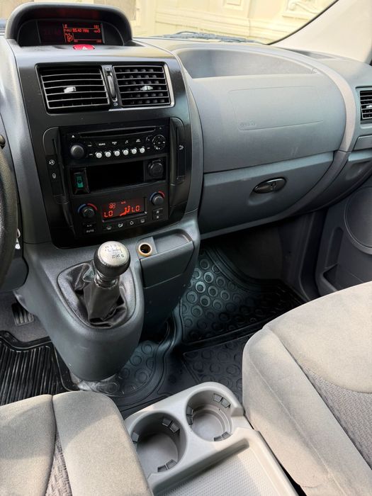 Fiat Scudo 2014 facelift  8 locuri