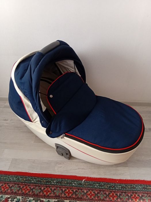 Продаю коляску Anex 3в1