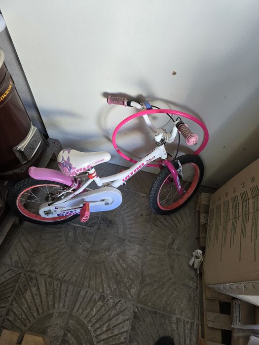 Детско колело бяло и розово