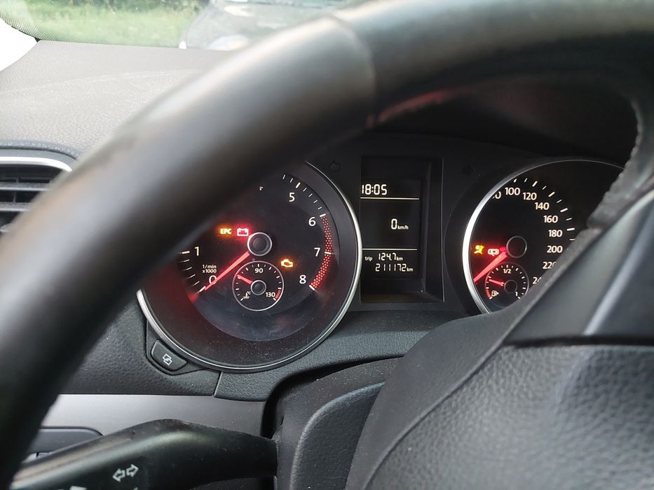 Vând wolkswagen golf 6