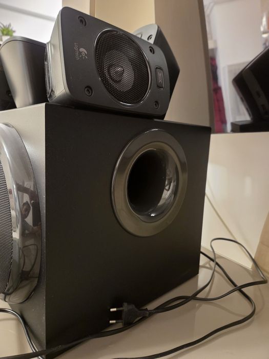 Sistem Logitech 5.1 Z906, THX