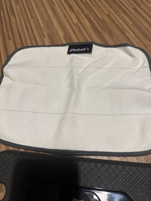 Робот на Американската фирма Irobot braava