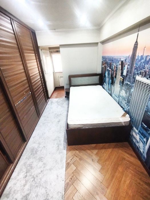 Аренда 4-комнатная квартира Метро Космонавтов с обстановкой