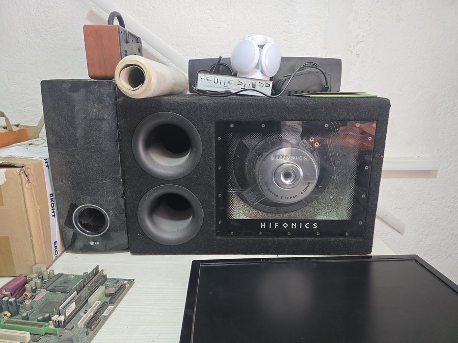 Авто субуфер Hifonics 12 + Hifonics Zeuz ZXI  субуфер и усилвател