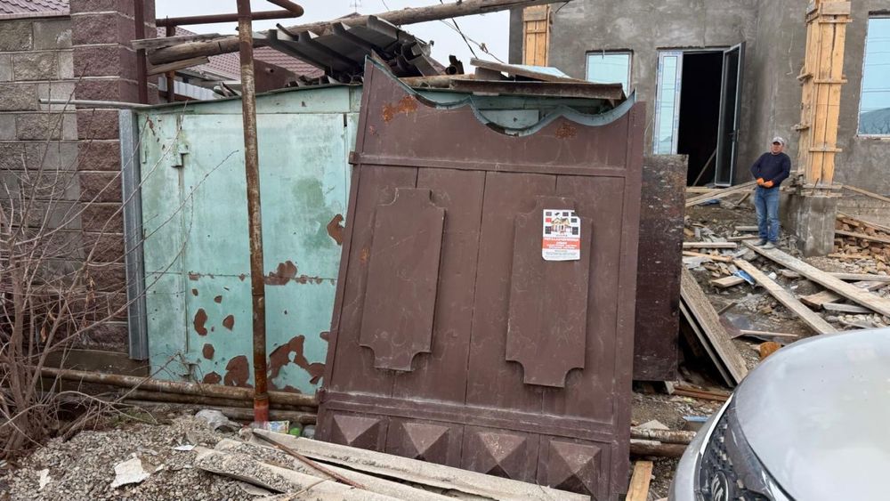 Продам гараж полный