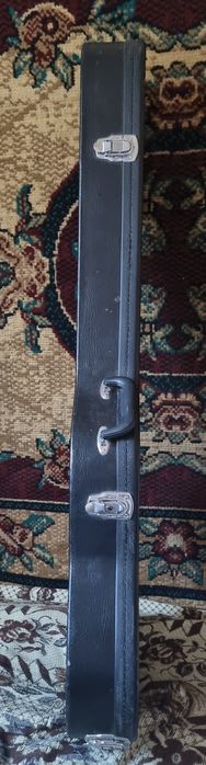 Бас-гитара Ibanez BTB200 Indonesia в чёрном матовом цвете.