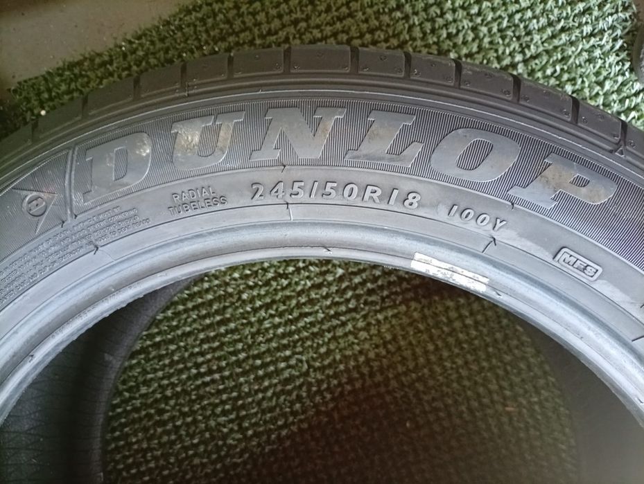 245 50 18 Dunlop
