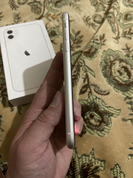 В продаже Айфон 11/128Gb