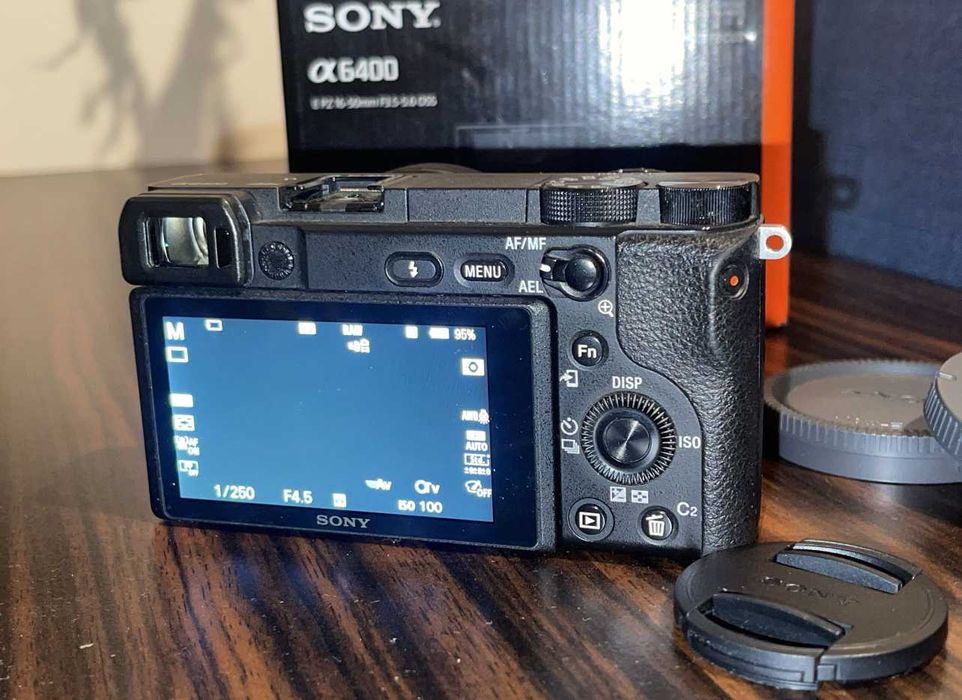 СУПЕР ЦЕНА Sony a6400 само тяло
