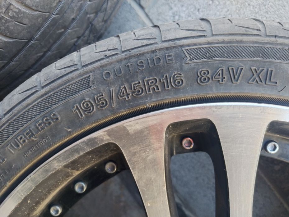 Продам резину с дисками зима,лето