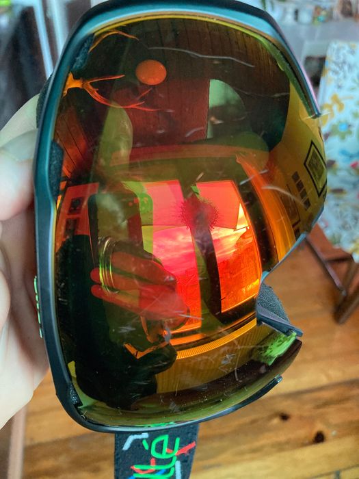 Ски очила Bolle стъклото има леки драскотини