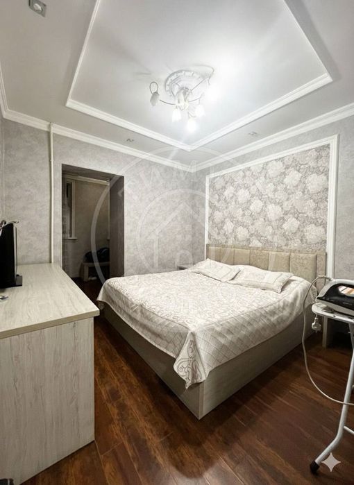 3в4/4/9 Паркентский,ориентир Корзинка,с ремонтом,100 м2, балкон 2*6