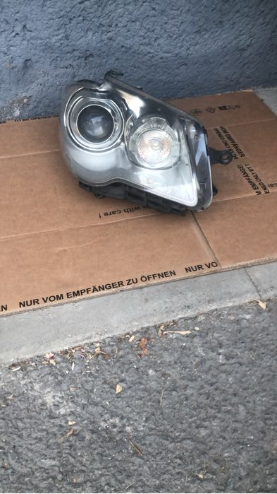 Far dreapta  VW Touran 2007-2010 Bi-Xenon