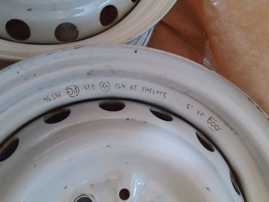 Продам диски от ваз 2106