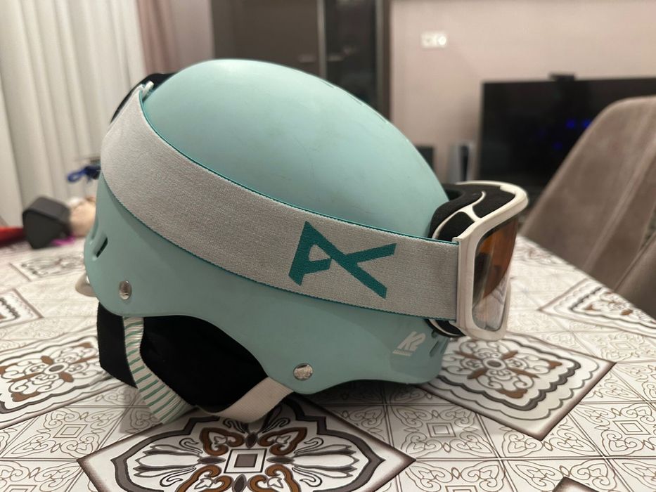 Лыжный комплект с каской и ботинками