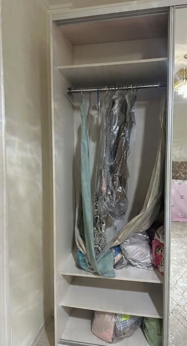 Продаю шкаф купе срочно