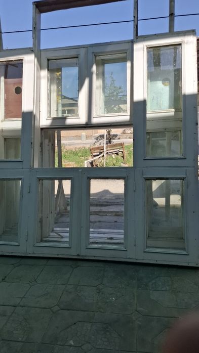 Tirza eshik sotiladi kelishim beriladi