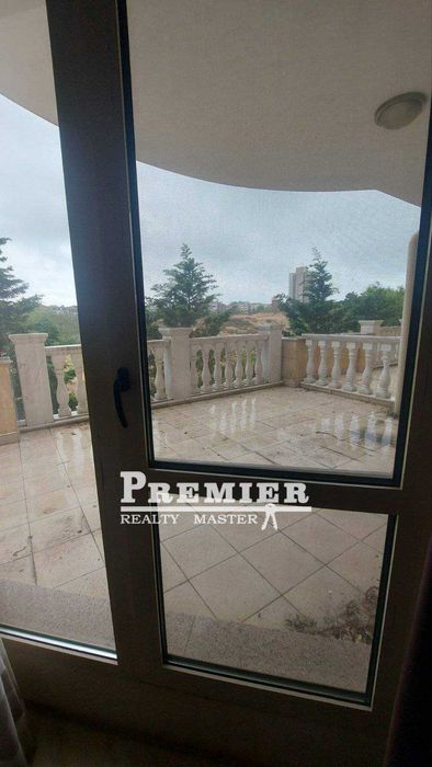 Продава се Двустаен апартамент в Несебър - 96 кв.м за 1250 €/кв.м - Снимка #2