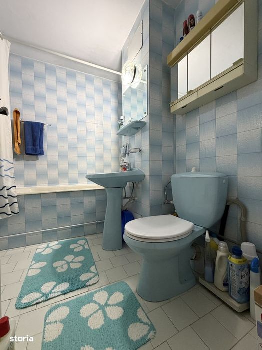 Apartament 3 camere, 68 mp utili, etaj 2, garaj, 2 boxe - Plavat II