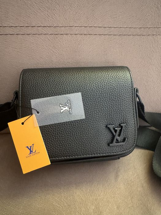 Louis Vuitton.