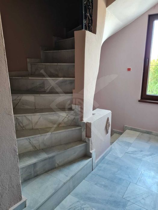 Двуетажна къща в село Тънково  46752