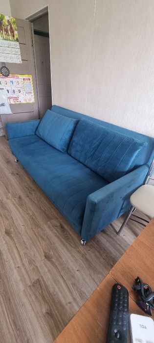 Диван для зала. Не раскладной