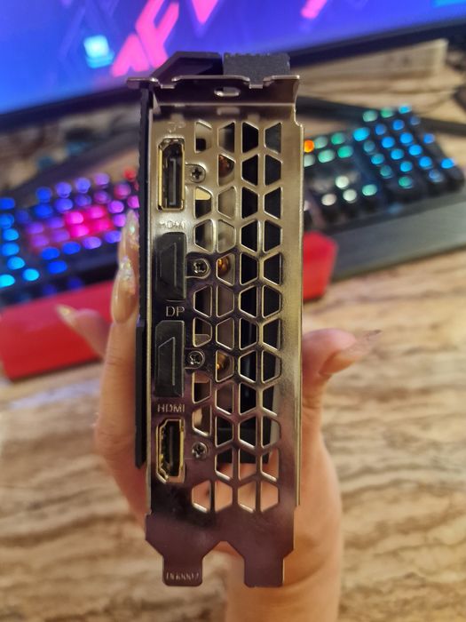 Видеокарта RTX gigabyte  3060 Ti 8 gb