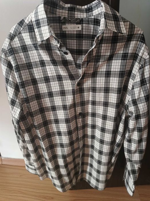 4 camasi Zara si Condra la 100 RON total