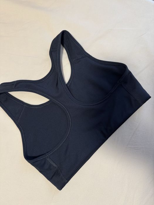 Спортно бюстие nike