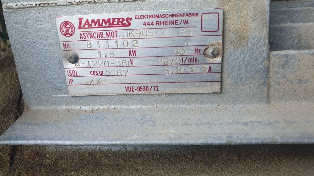 Compresor aer made în Germania piesă de colecție  impecabil
