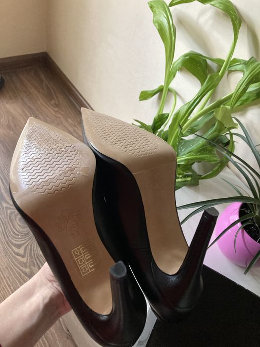 Дамски обувки