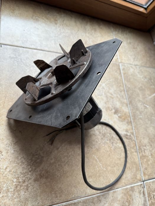 Ventilator RR174/0030A18 Cazan Junkers Supraclass, Bosch Solid, KM4360/2-201 + Condensator