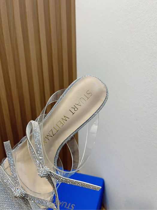 Pantofi Stuart Weitzman