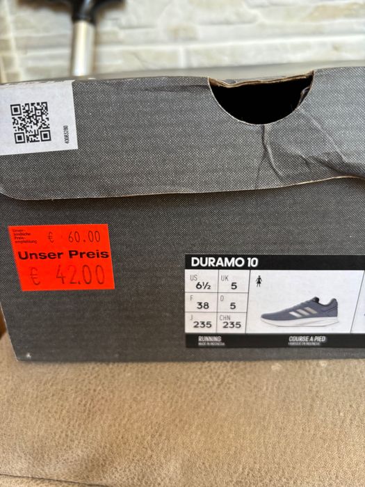 Спортни обувки. Adidas р-р38