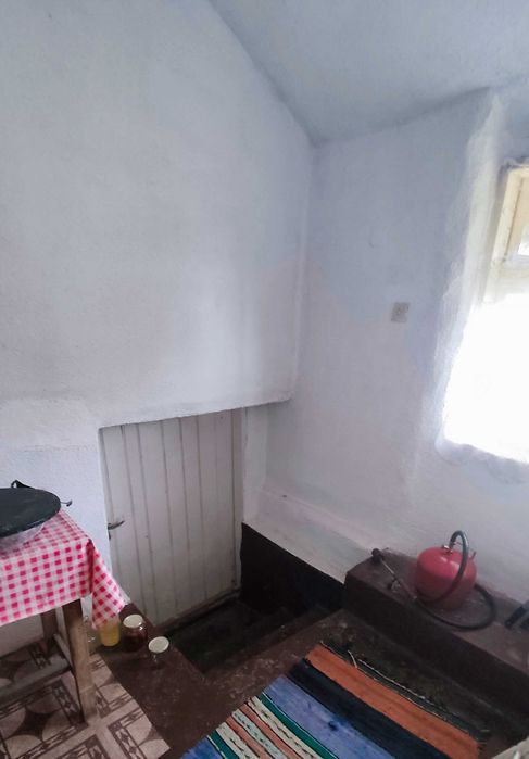 Тухлена къща в с. Алваново