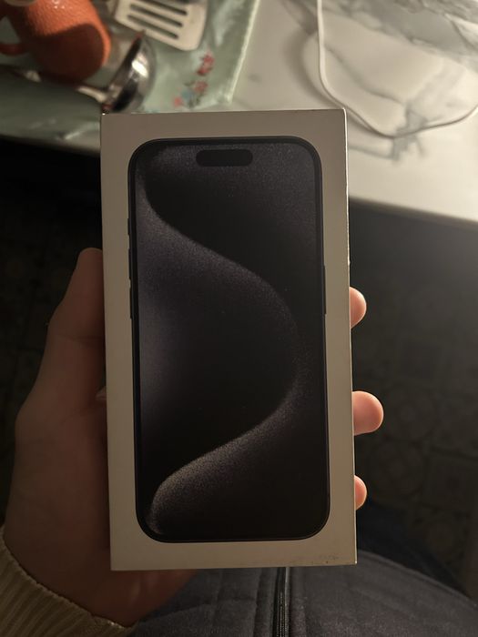 Айфон 15про коробка