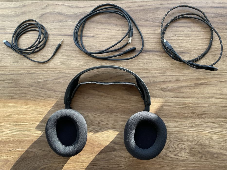 SteelSeries Arctis Nova 3 слушалки