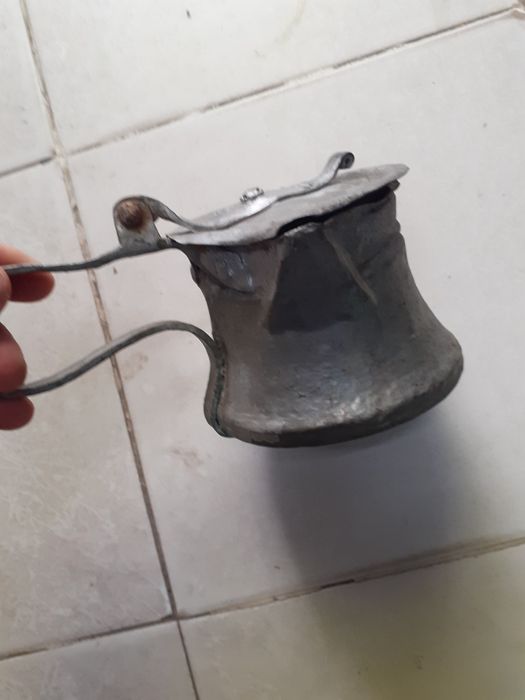 Стар меден съд,кашпа и голям стар хаван3кг.Медни съдове.