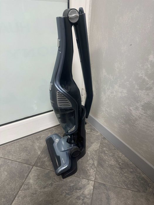 Вертикална прахосмукачка Grundig