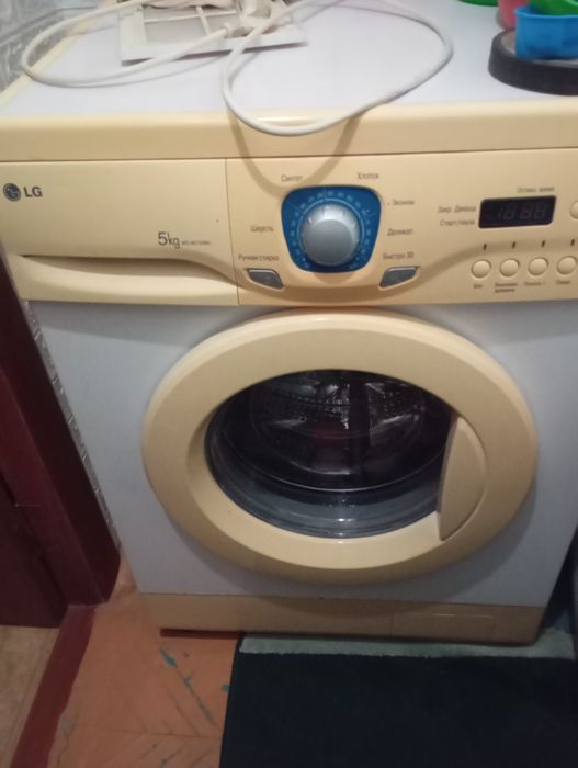 Продам стиральную машинку LG