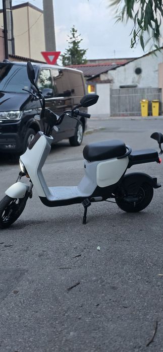 Moped Electric 48V (Ca Nou) / Schimb KuKirin