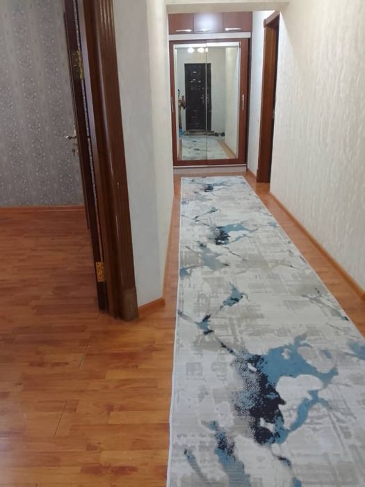 4 xonali kvartira sotiladi