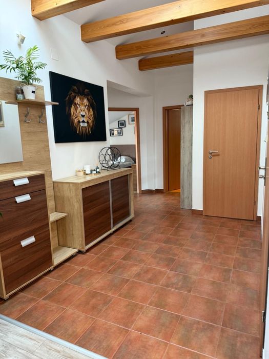 Apartament 3 camere, 80 mp, parcare proprie, Strada Colinelor