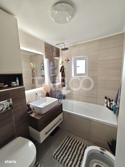 Apartament cu 3 camere de vanzare Intre Lacuri decomandat langa FSEGA