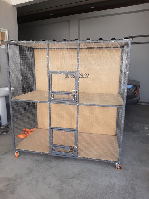 Qushlar uchun qafaslar