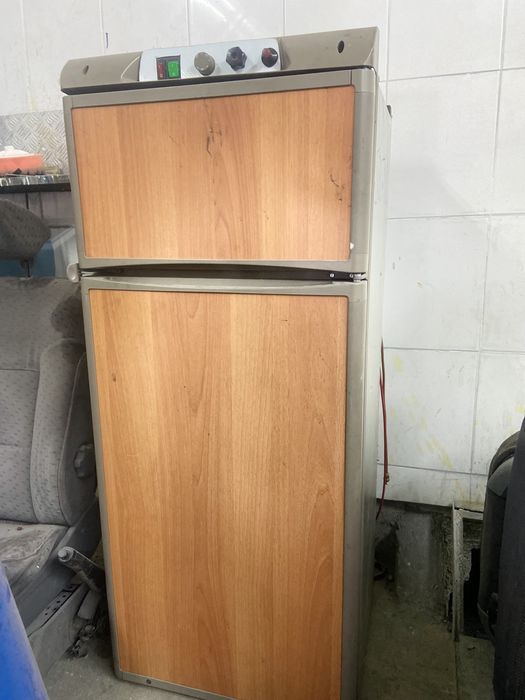 Хладилник за кемпер или каравана.