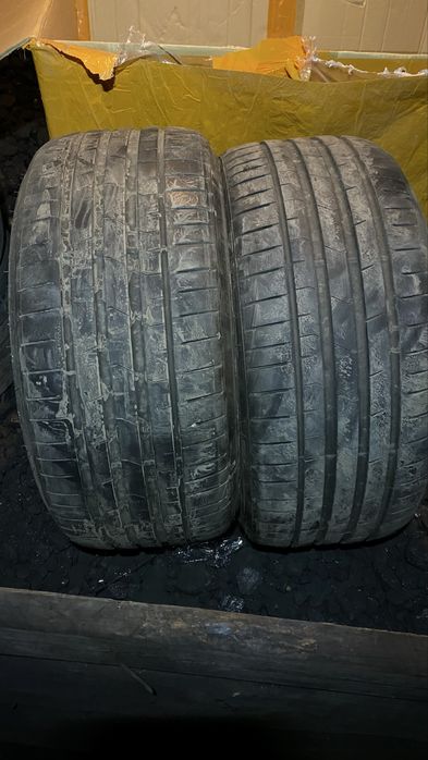 Пара 225/35 19 почти новые