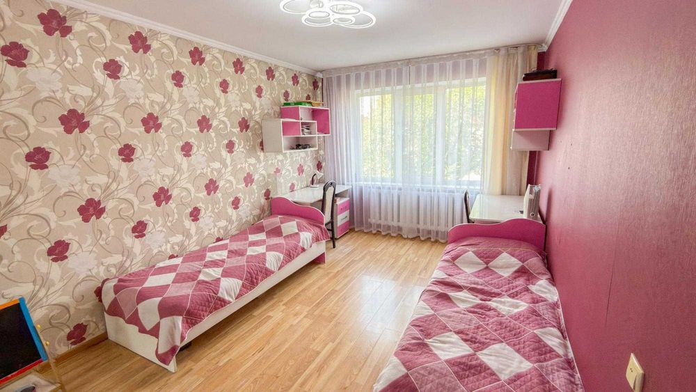 Продам хорошую 3х ком Жастар
