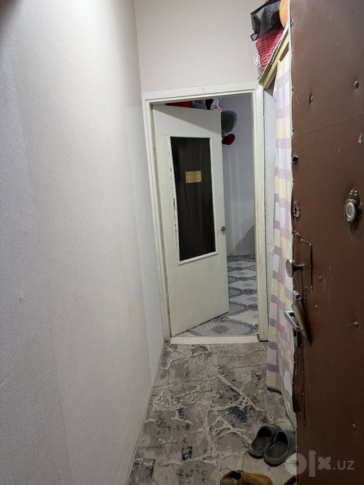 Chilonzor 19 kvartal vatsapp chorraxa yoʻlni yuzida 2 xonali uy sotlad