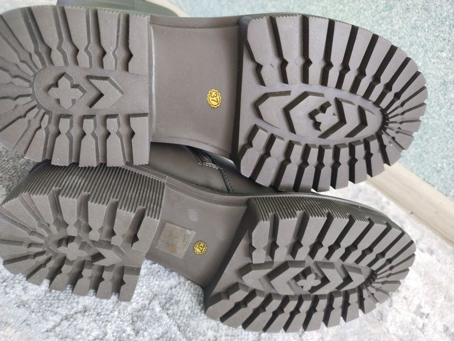 Женские демисезонные сапоги